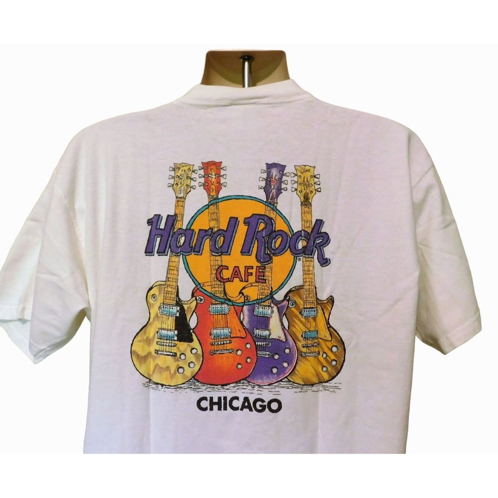 Hard Rock Cafe Chicago Tee Shirt XL White Guitars Short Sleeve Illinois Cotton